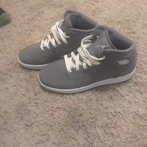 Jordon size 5 womens